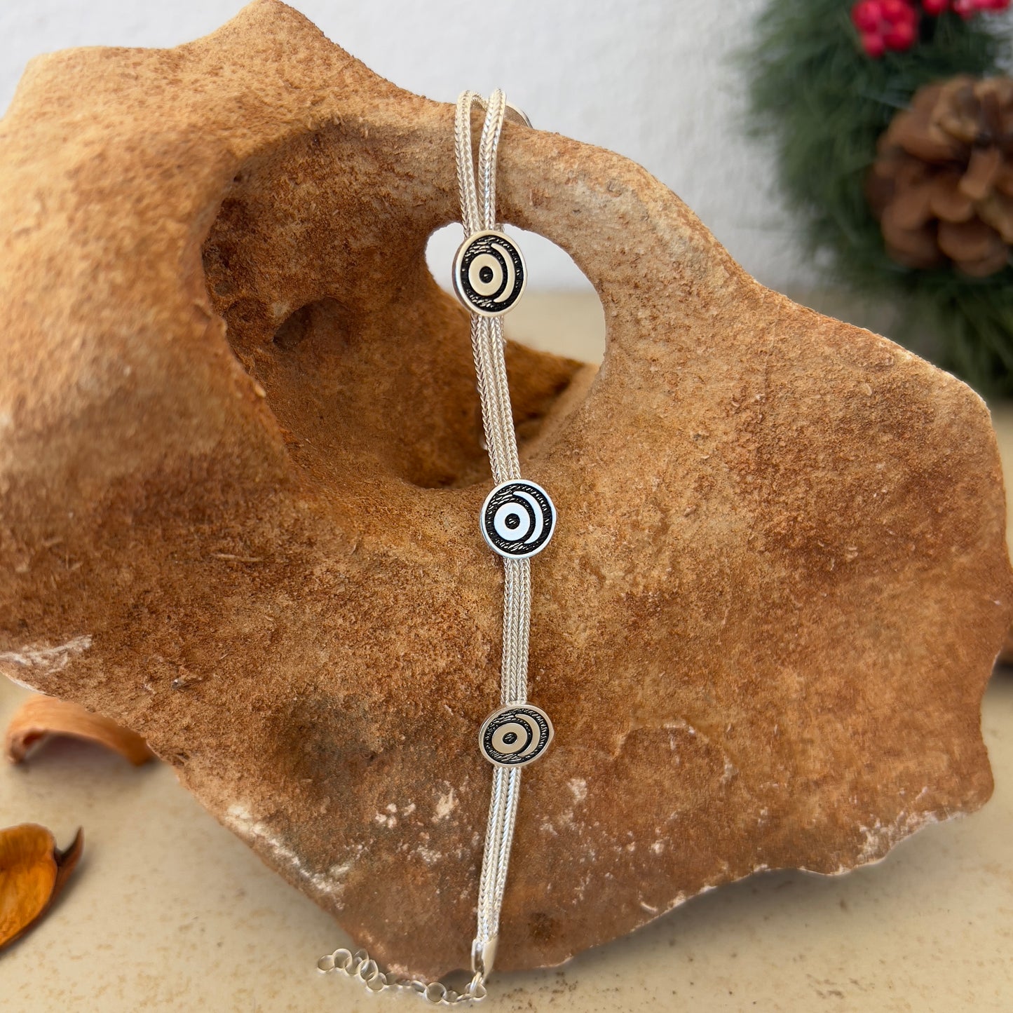 Handmade Sterling Silver Bracelet β Eye of Balance Motif β Adjustable 925 Silver Jewelry β Minimal Evil Eye Protection
